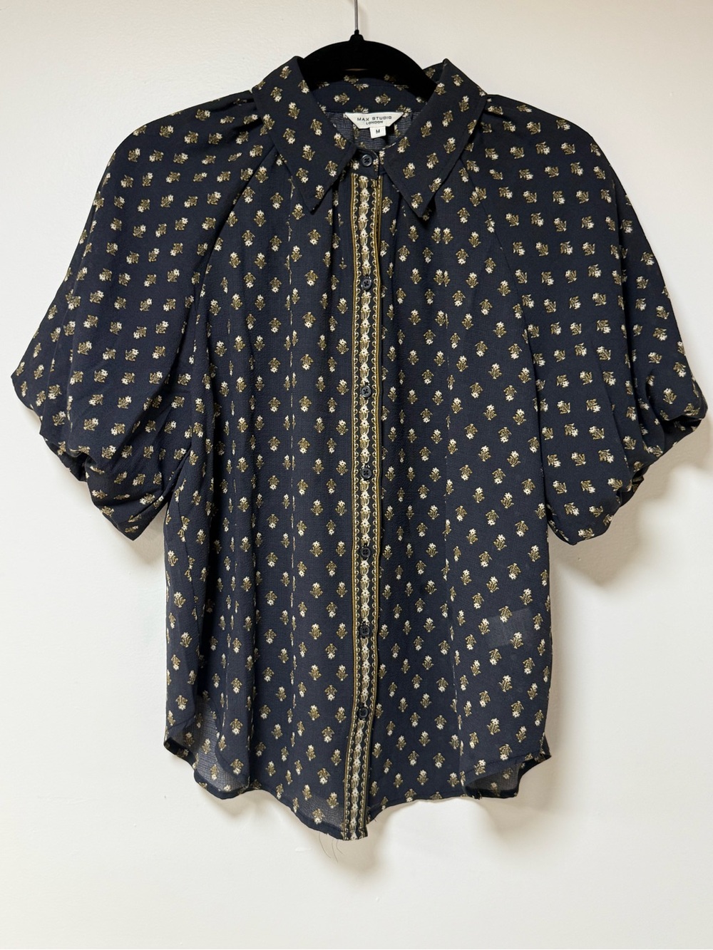 Max Studio Black Gold Sheer Floral Puff Sleeve Blouse M Dark Academia Top